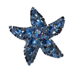 Vtg WEISS Something Old Blue Rhinestone Star Fish Brooch Pin Prong Set 2.75”
